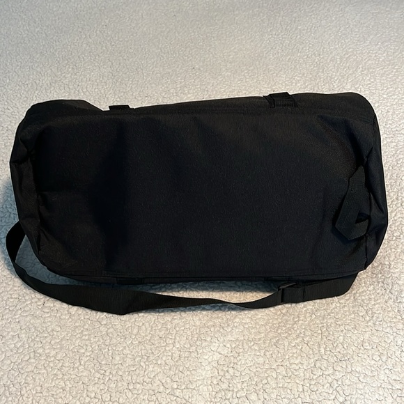 Champion Forever Champ The Manuscript Duffel 🌸🌸🌸 - Picture 5 of 6